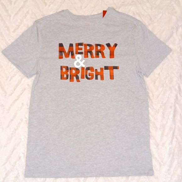 WONDERSHOP Other - WONDERSHOP BUNDLE OF 2 CHRISTMAS TEES
